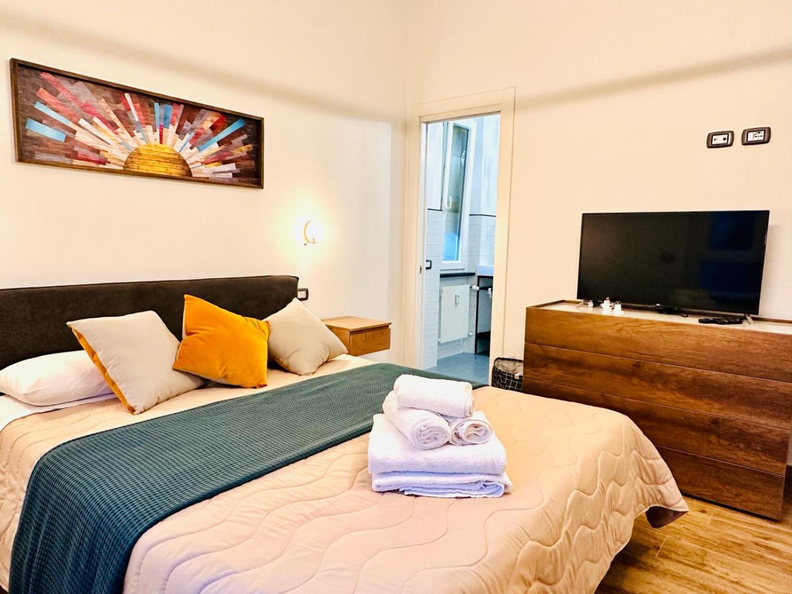 라스페치아 Lombardo'S Family - Free Private Parking 700M From The Station! 아파트 외부 사진